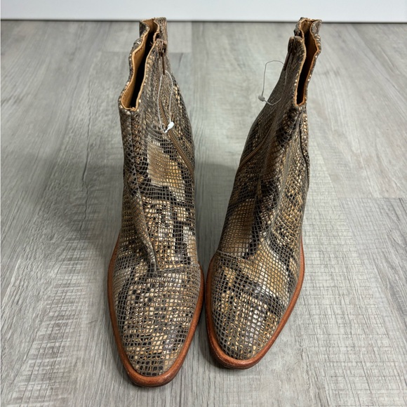 Free People Snake print Barclay Ankle Boot Brown Combo Size 37 - Picture 2 of 7
